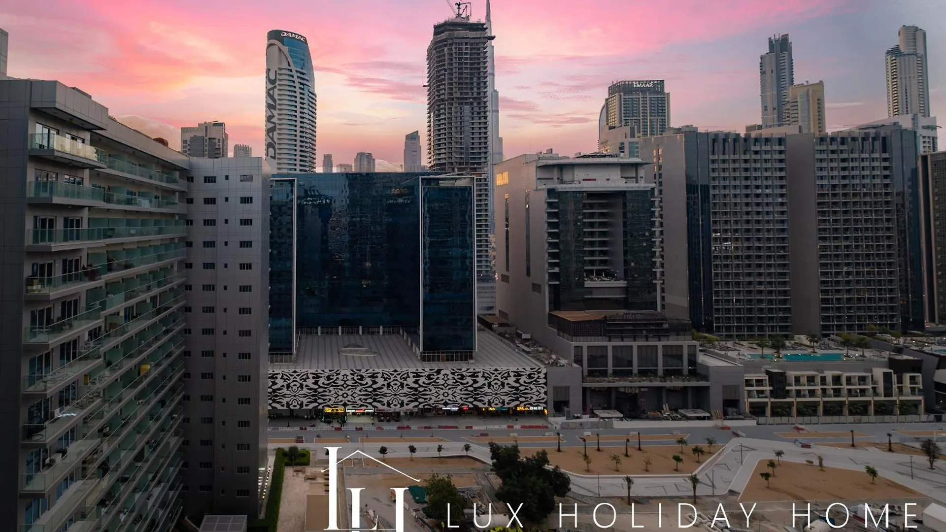 Apartment Lux The Majestine Burj Khalifa View Studio Dubai United Arab Emirates