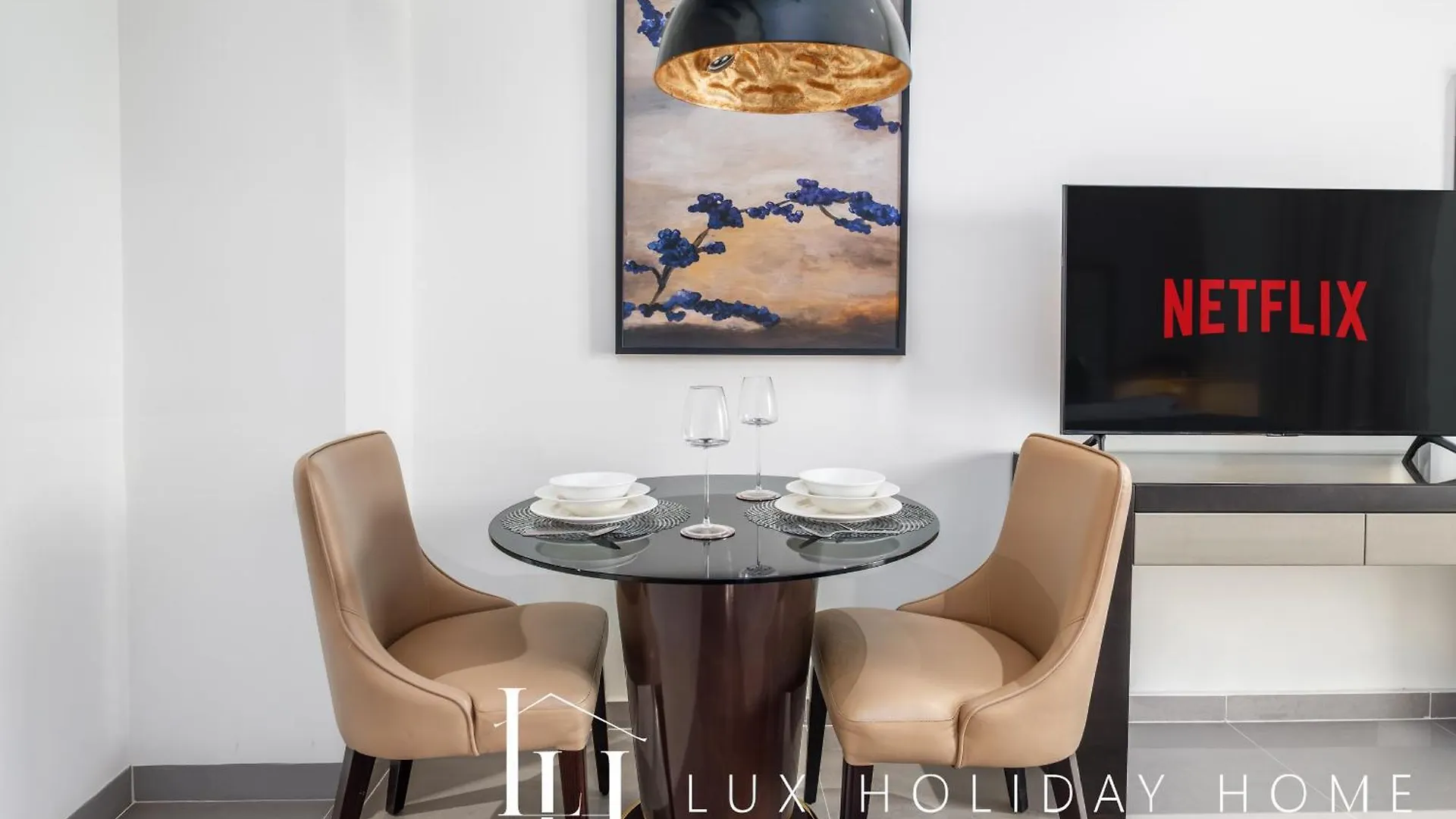 Lux The Majestine Burj Khalifa View Studio Dubaj